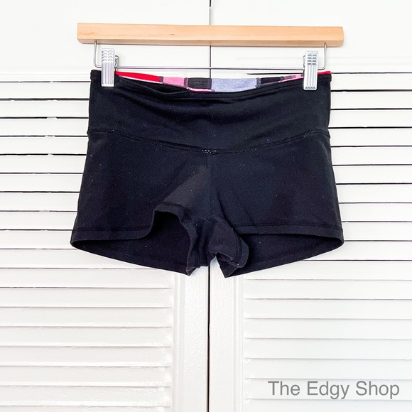 lululemon athletica | Boogie Short Black / Quilting Winter 14 - Picture 5 of 10